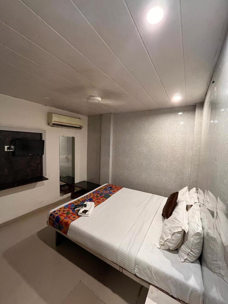 Hotel Havana Βομβάη Εξωτερικό φωτογραφία